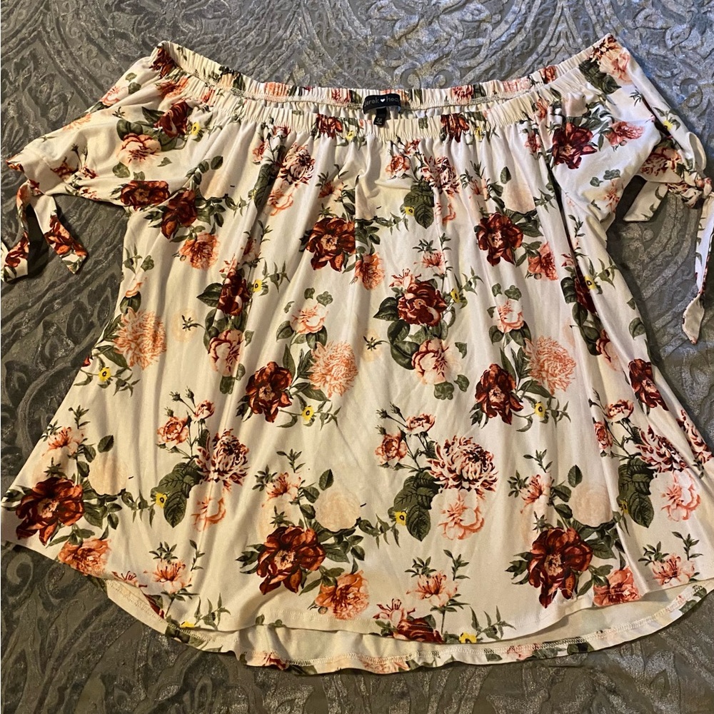 Derek Heart Floral Off-Shoulder Blouse - Cream and Red